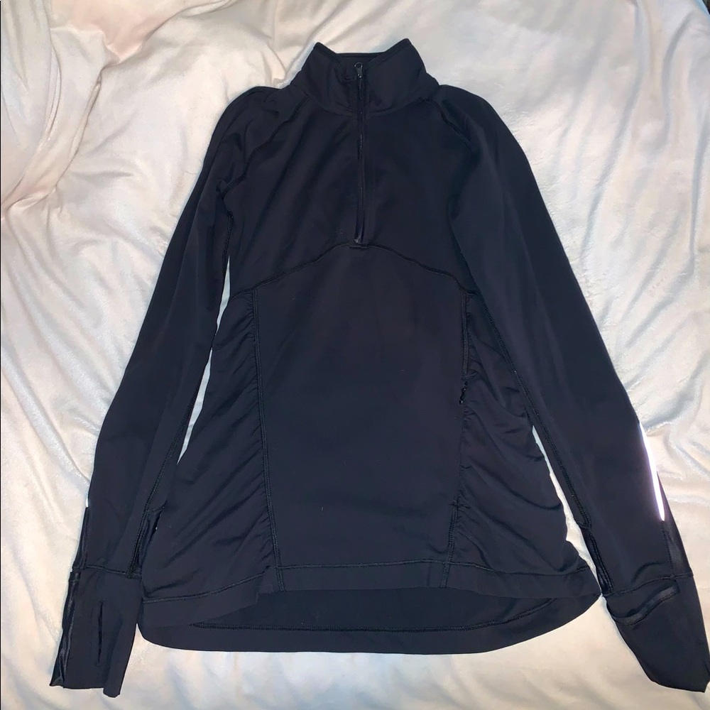 Lululemon size 2 pullover